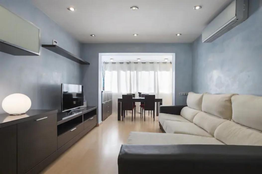 Apartamento Playa Con Piscina Parking Y 2 Habitac Castelldefels Εξωτερικό φωτογραφία