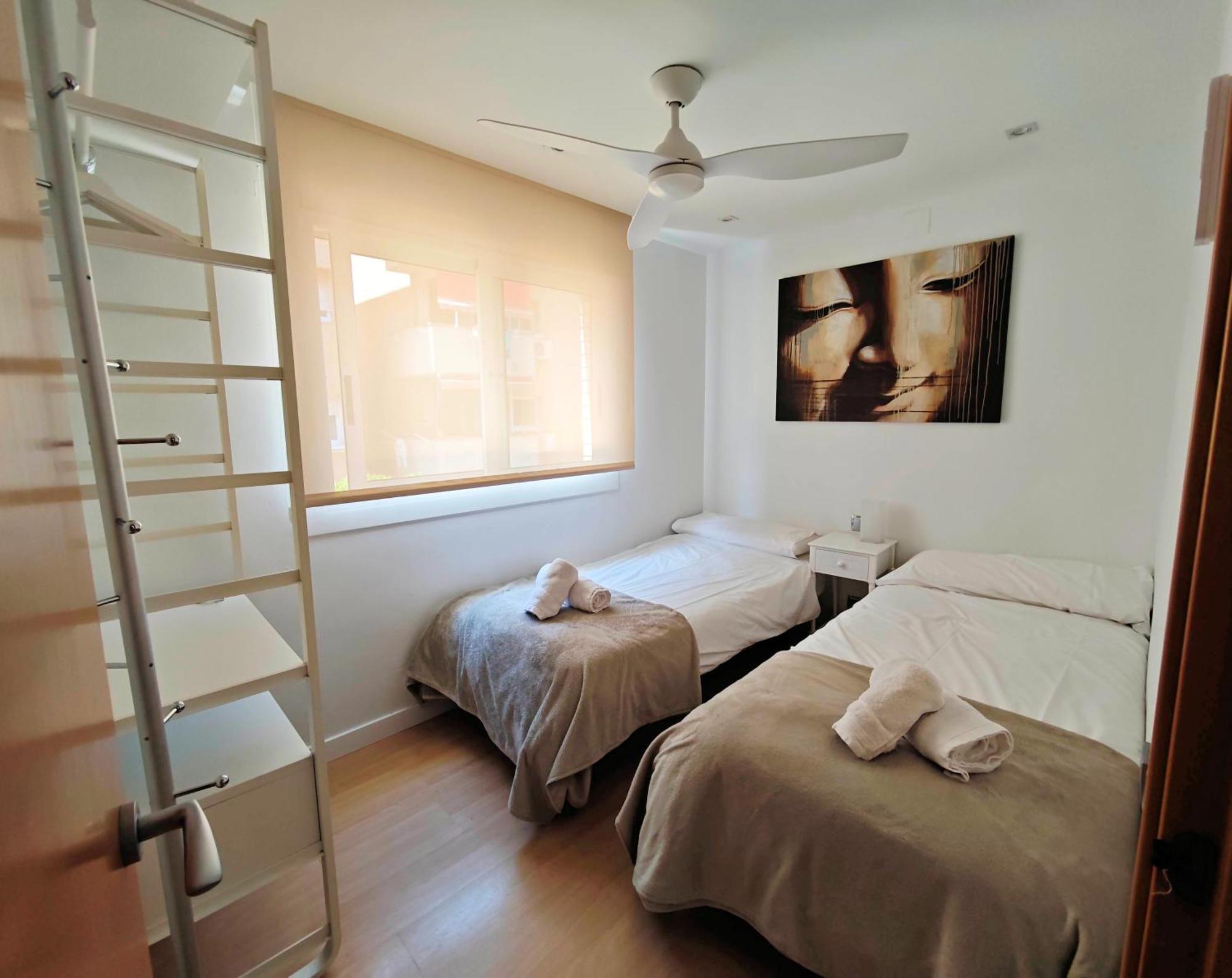 Apartamento Playa Con Piscina Parking Y 2 Habitac Castelldefels Εξωτερικό φωτογραφία